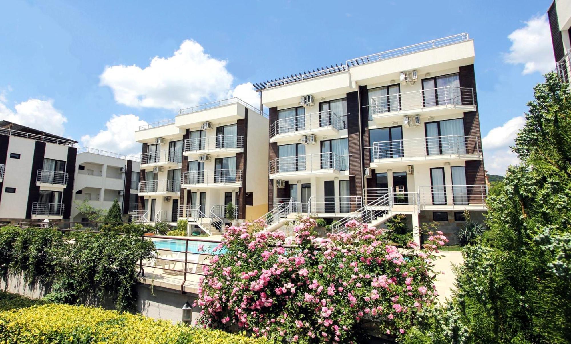 New Line Village Apartments Slantchev Briag Extérieur photo