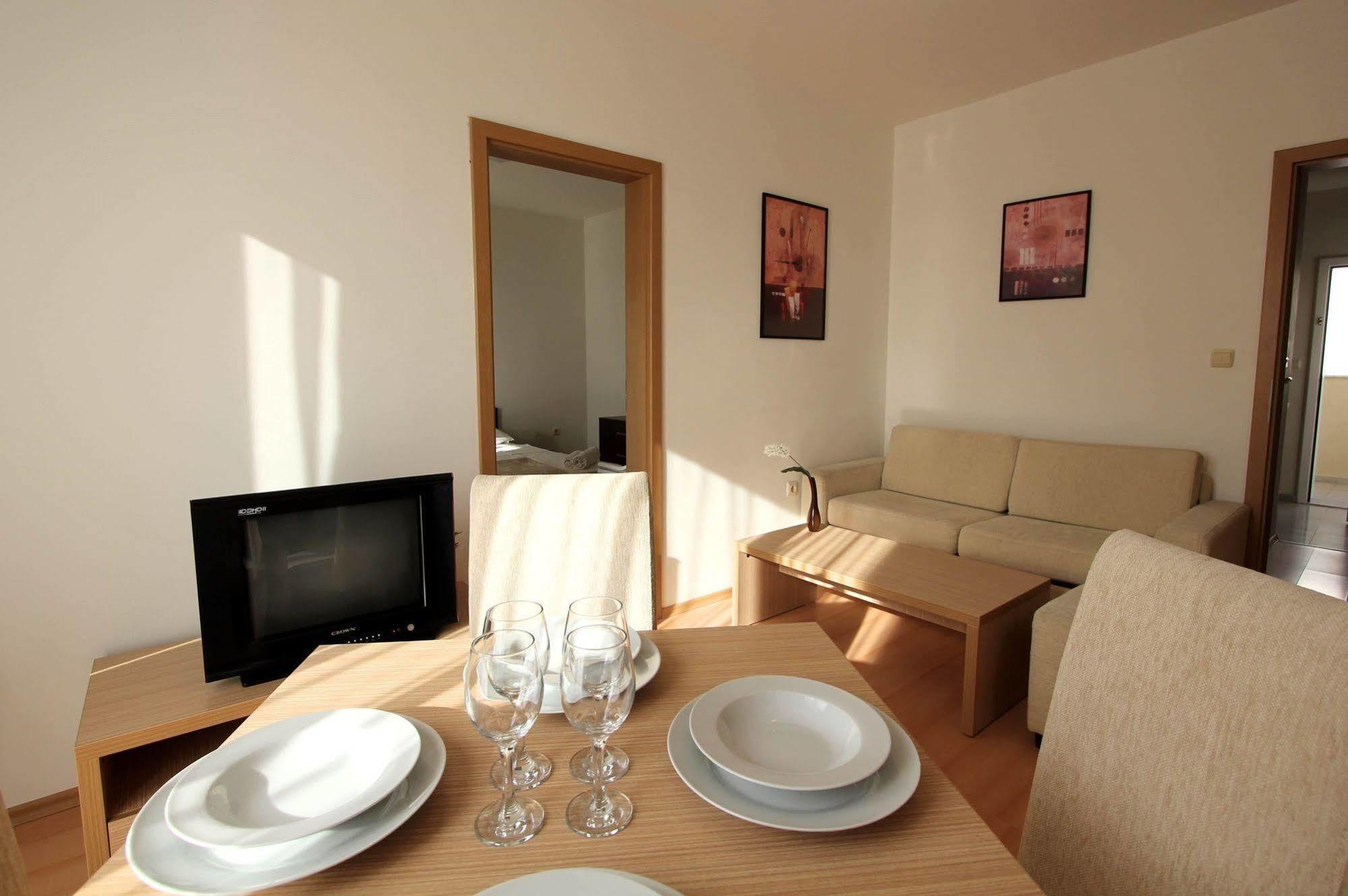 New Line Village Apartments Slantchev Briag Extérieur photo