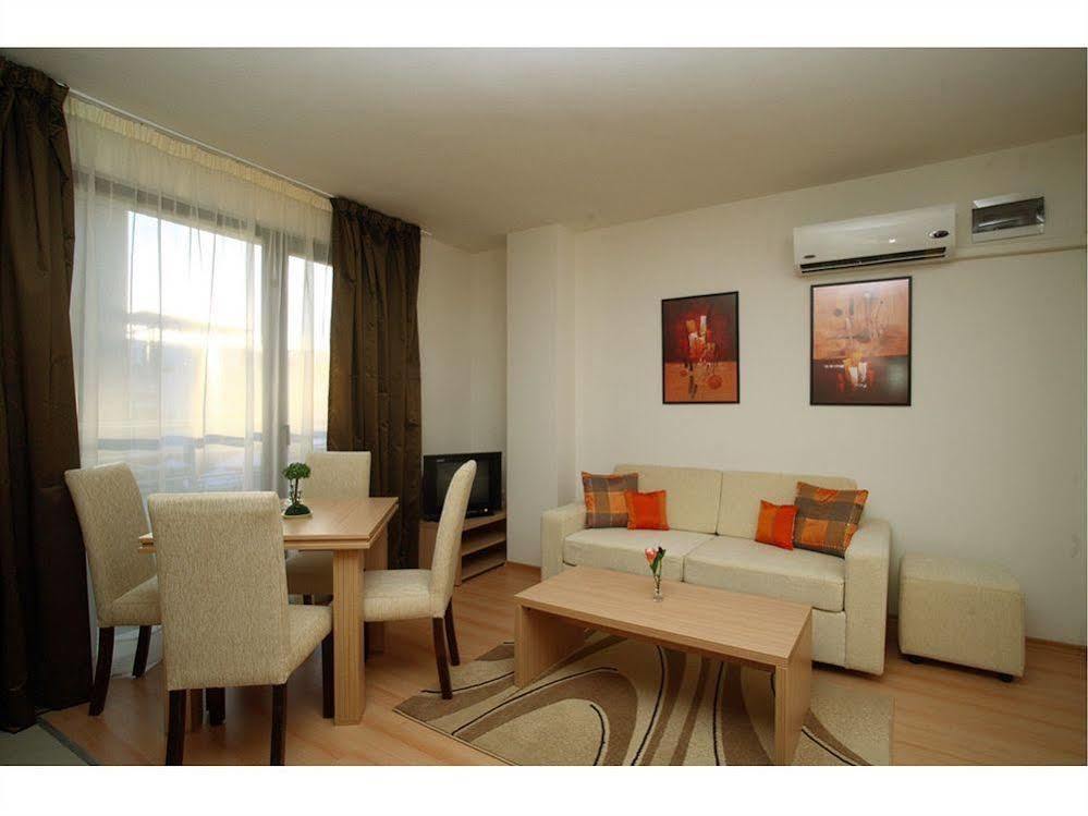 New Line Village Apartments Slantchev Briag Extérieur photo