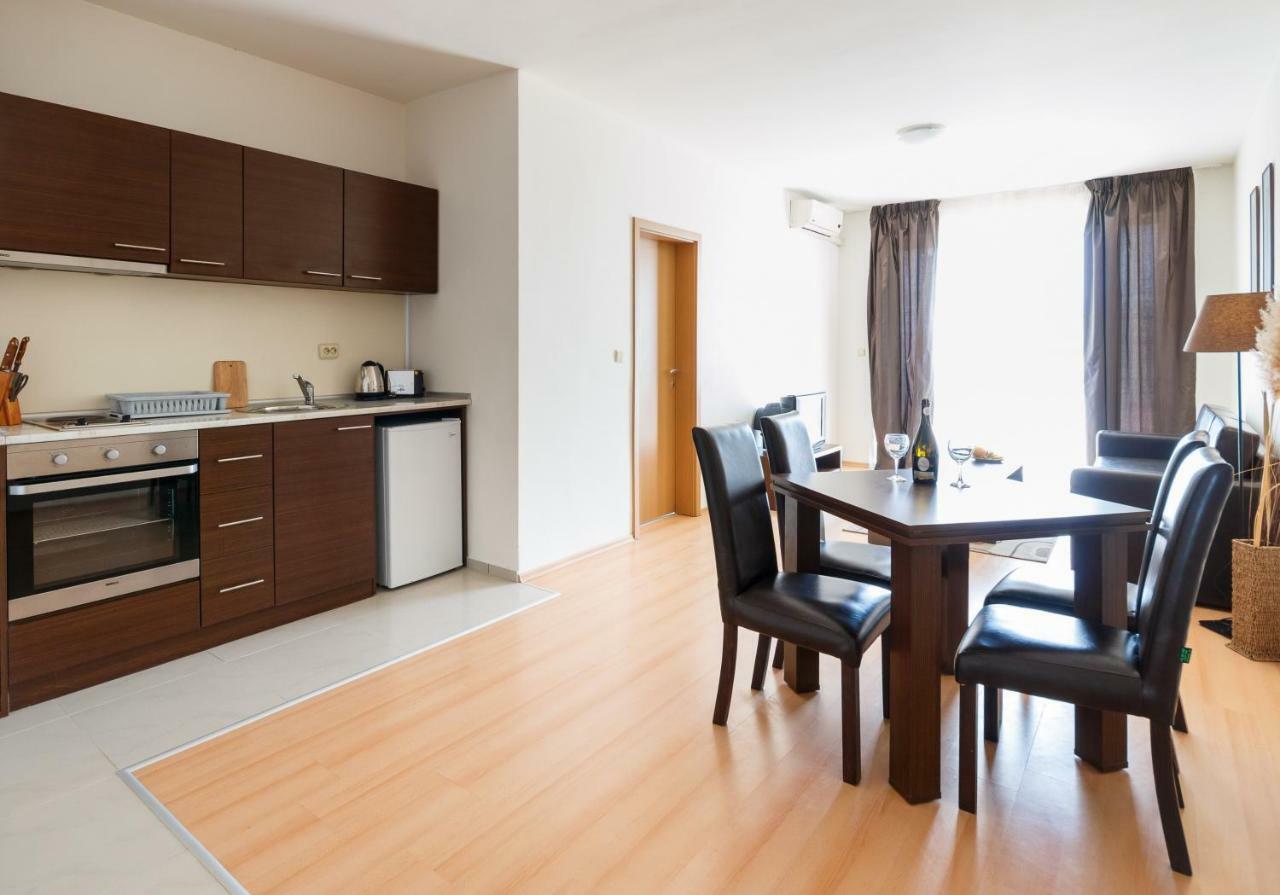 New Line Village Apartments Slantchev Briag Extérieur photo