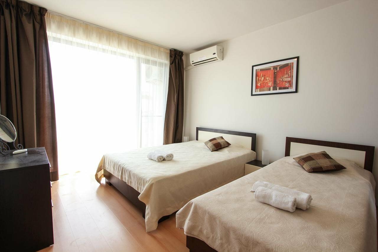 New Line Village Apartments Slantchev Briag Extérieur photo